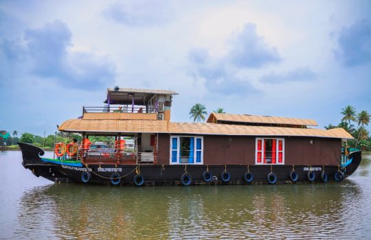 2 bedroom houseboat alleppey 2113