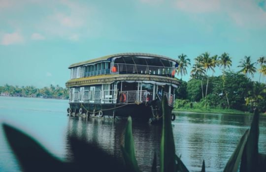 ABH 6 Bedroom Houseboat (2)